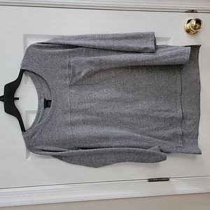 4/$10 Deal 🎉 Gray Knit Top  - Size M